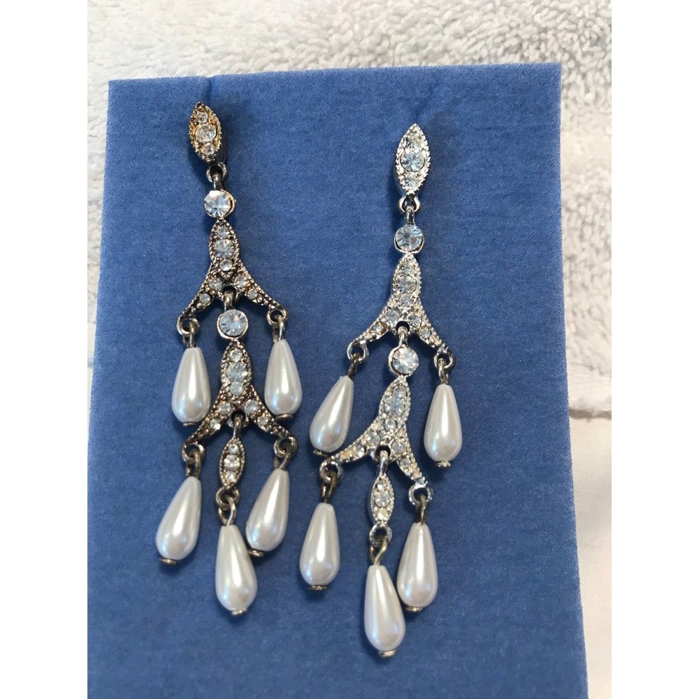 Vintage Avon 2001 Elegant Pearlesque and Rhinestone Drop earrings - clip
